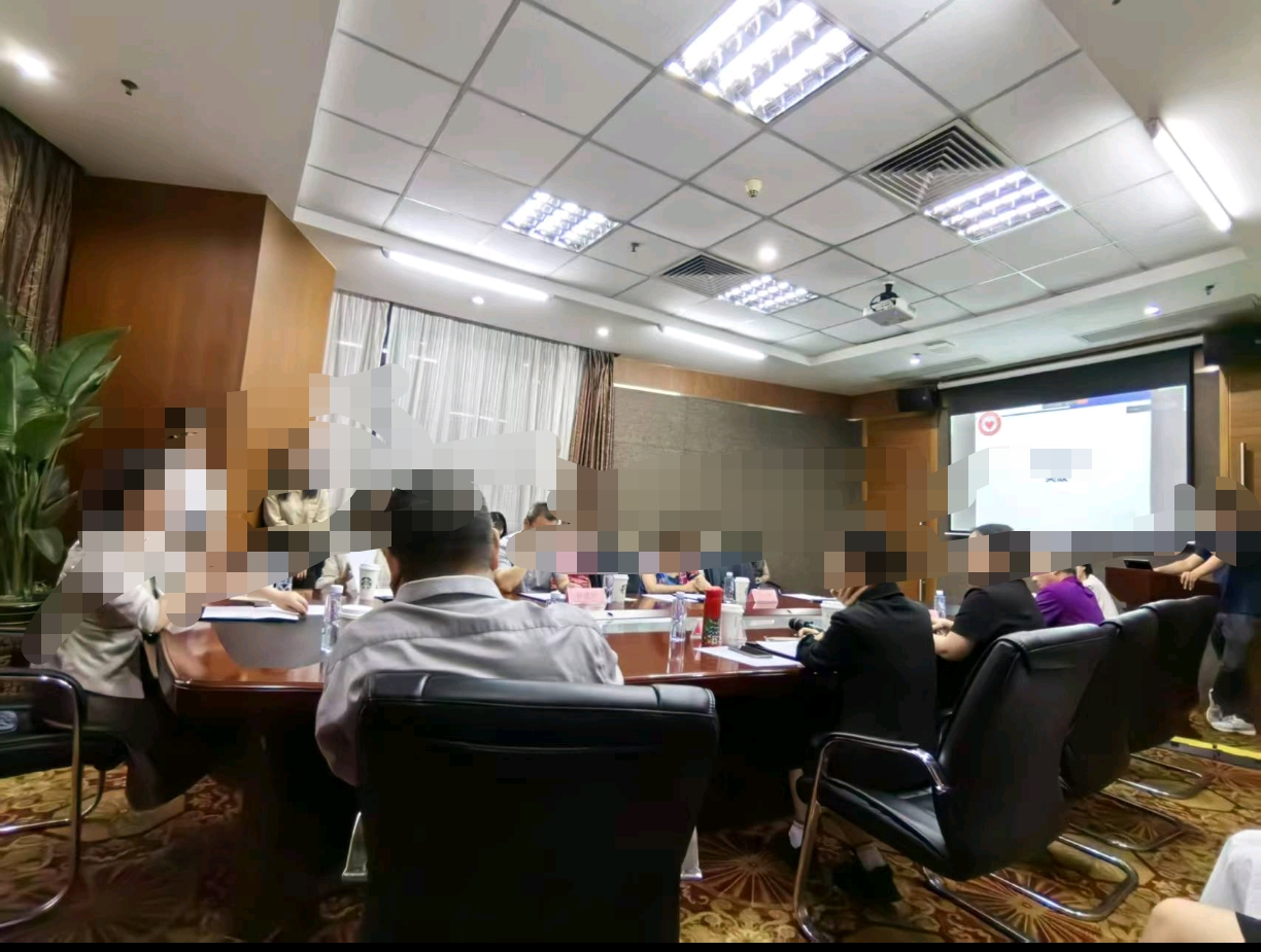 4398125.jpg 4398125.jpg